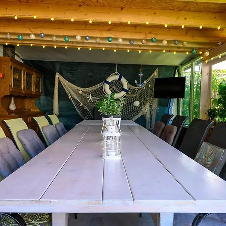 Pelikan Nad Morzem Gæstehus