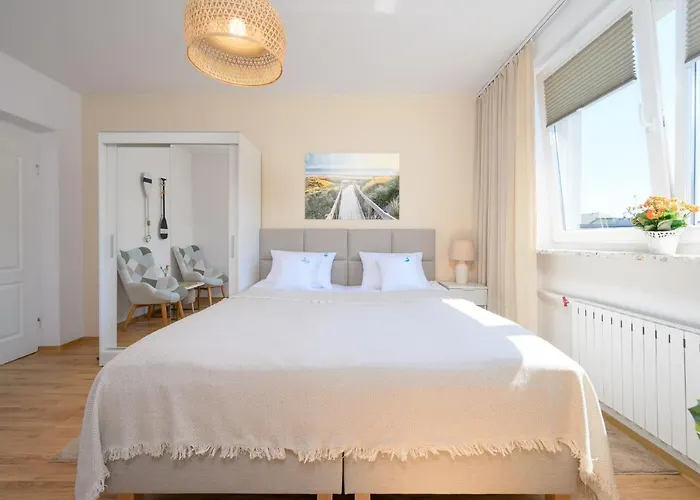 Pelikan Nad Morzem 3*